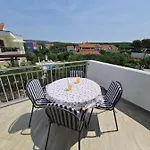 Appartement Lana Brodarica (Sibenik-Knin)