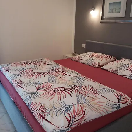 Lana Appartamento Brodarica (Sibenik-Knin)