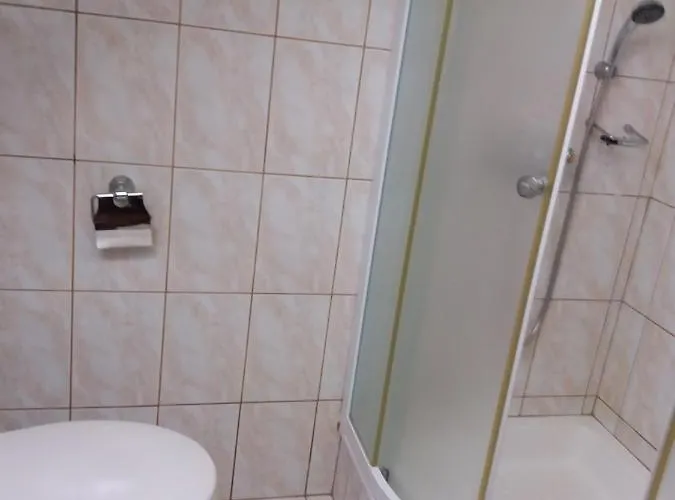 Lana * Brodarica (Sibenik-Knin)